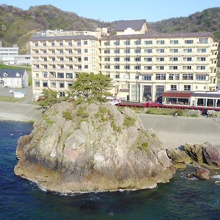 Yura Onsen Yaotome Hotel Tsuruoka Buitenkant foto