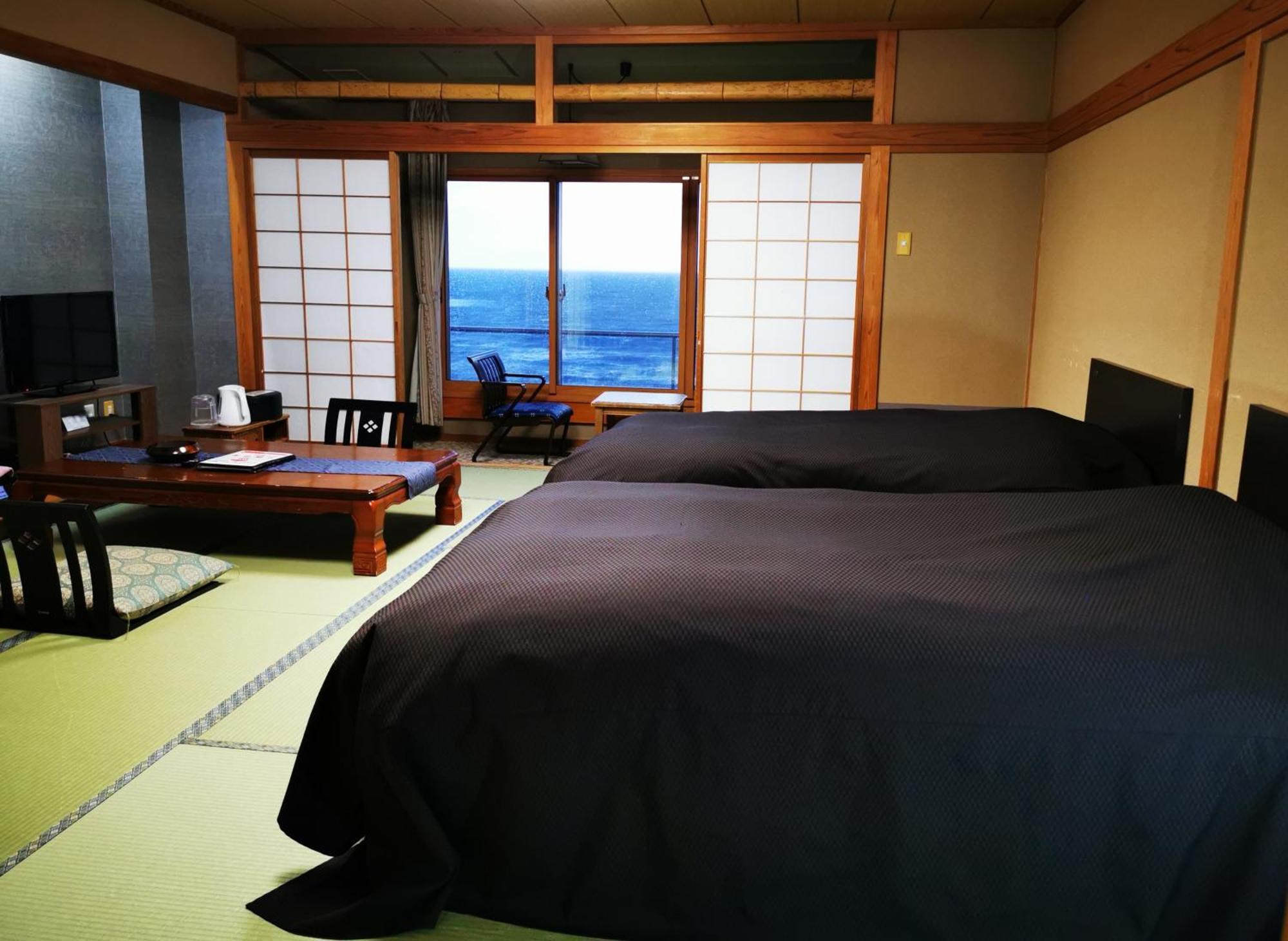 Yura Onsen Yaotome Hotel Tsuruoka Buitenkant foto